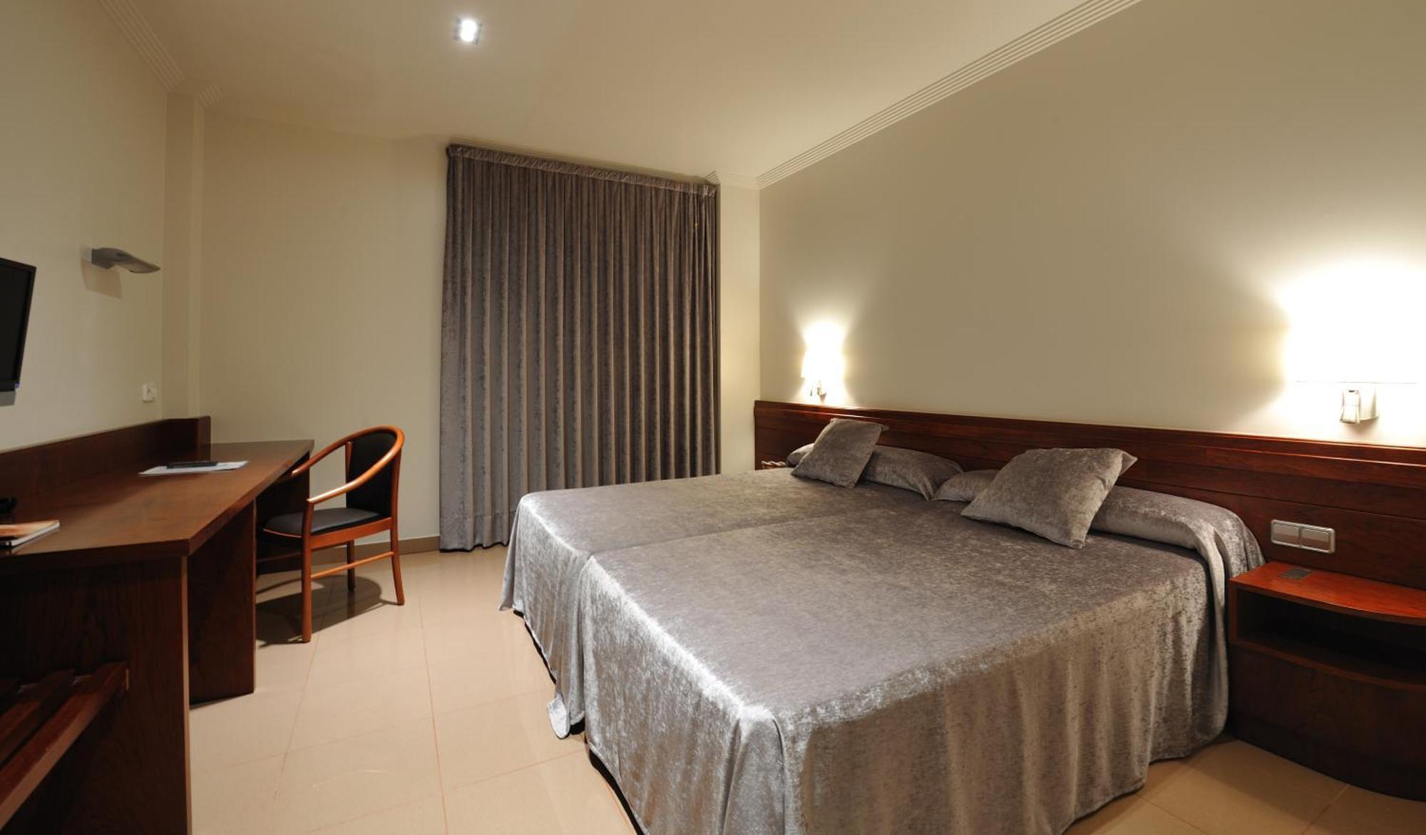 Twin Room,535848306:JPEG